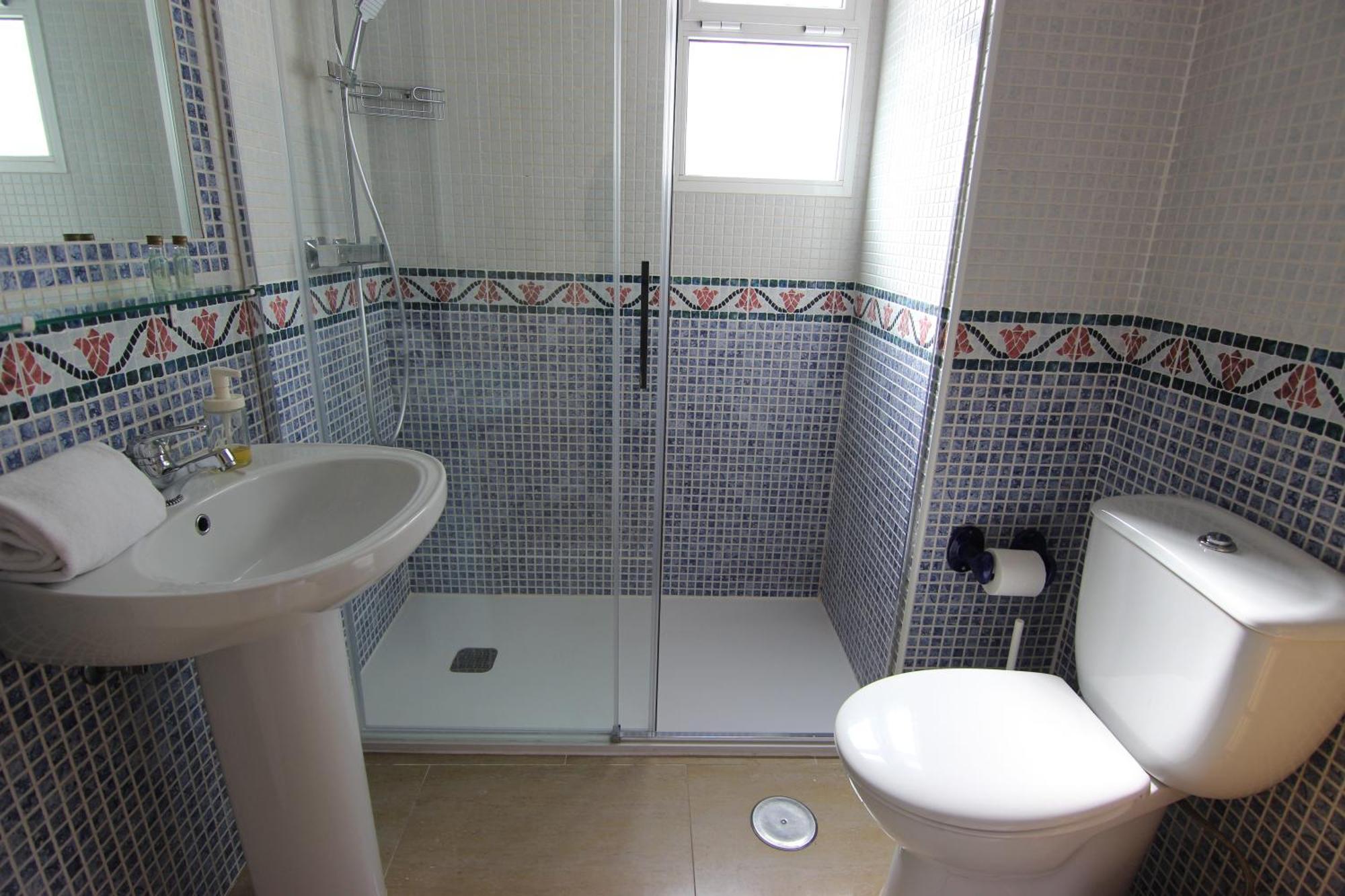 Rentalsevilla Espacioso Apartamento En La Alameda De Hercules Con Parking 外观 照片